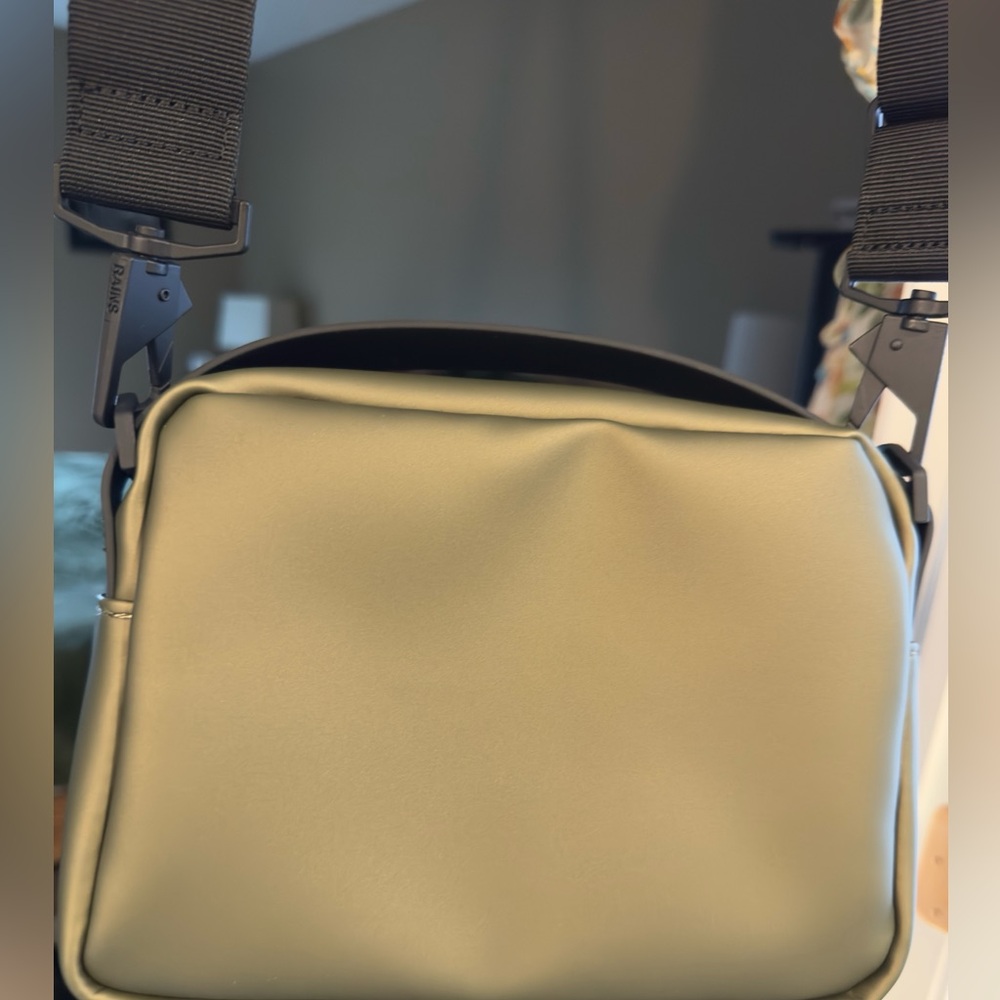 Rains cross body bag - Picture 10 of 14